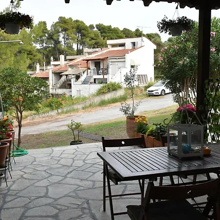 Holiday home Eden's Oasis