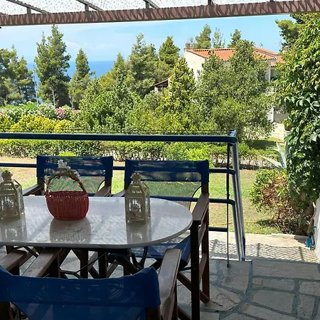 Holiday home Eden's Oasis