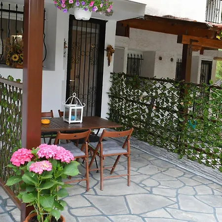 Eden's Oasis Holiday home Skala Fourkas