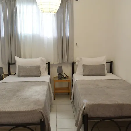 Case de vacanță Eden's Oasis