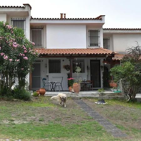 Holiday home Eden's Oasis *
